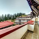 Two-bedroom In The Heart Of The Rhodopes Apartment *