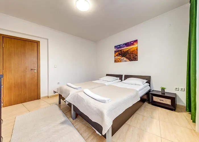 Two-bedroom In The Heart Of The Rhodopes Апартаменты Пампорово